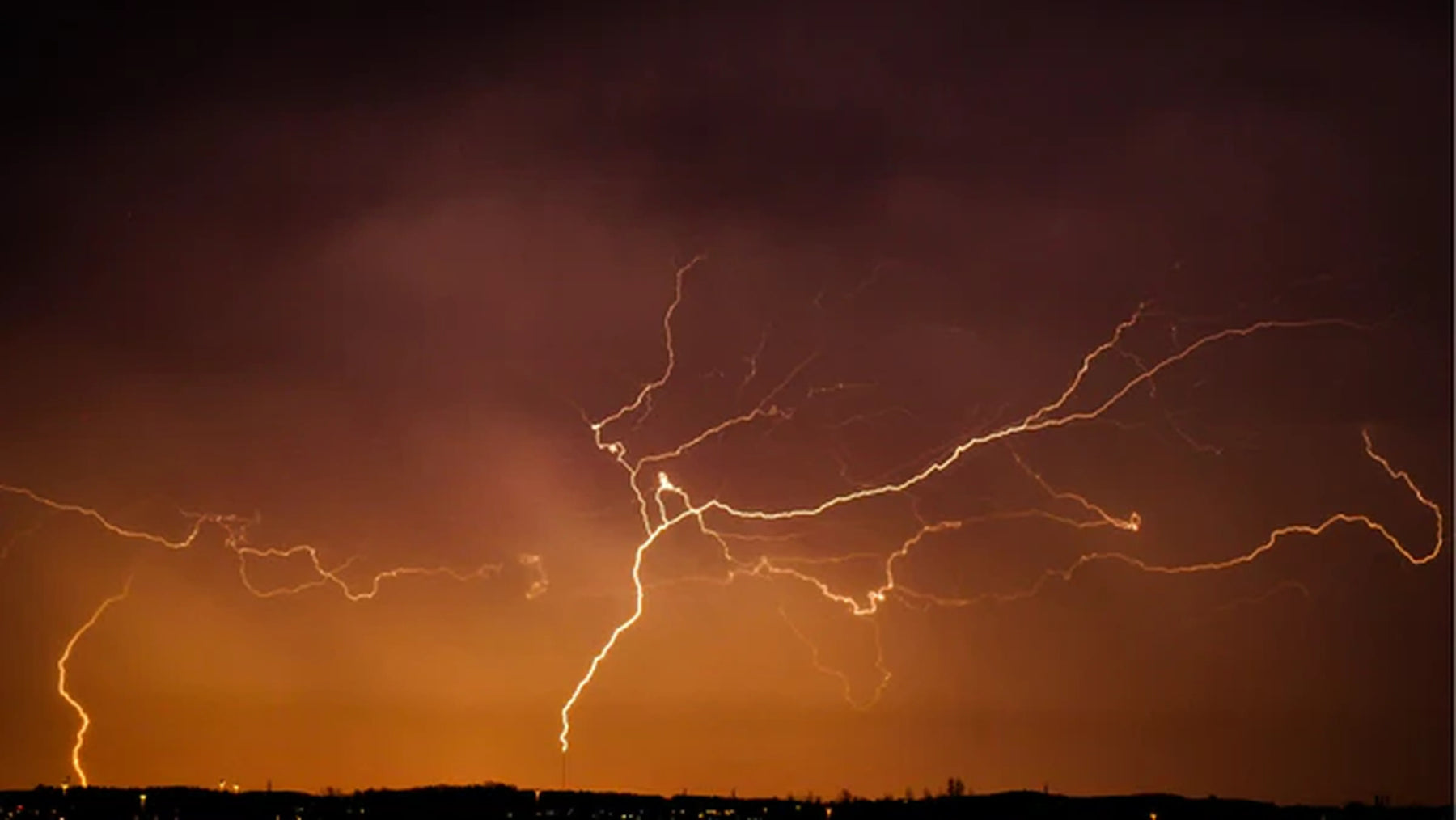 How Electric Generators Work: Unlocking the Power of Generators